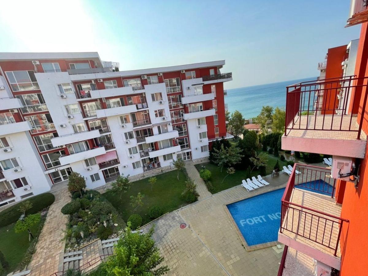 Panorama Marina Fort Beach - Premium Apartments Sea Viev Sveti Vlas Rom bilde